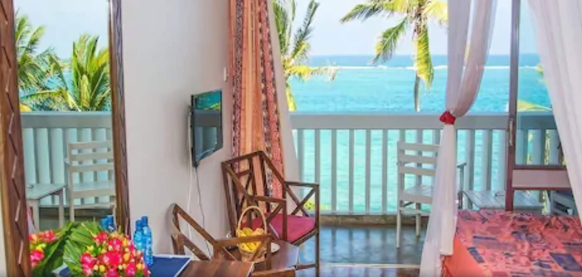 Mombasa Beach Hotel Экстерьер фото
