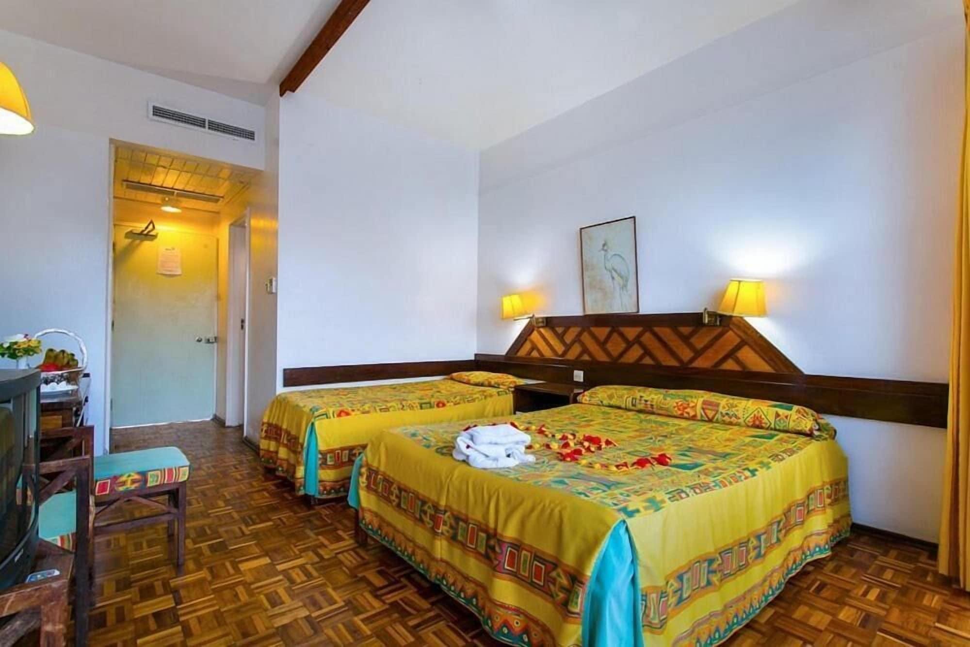 Mombasa Beach Hotel Экстерьер фото
