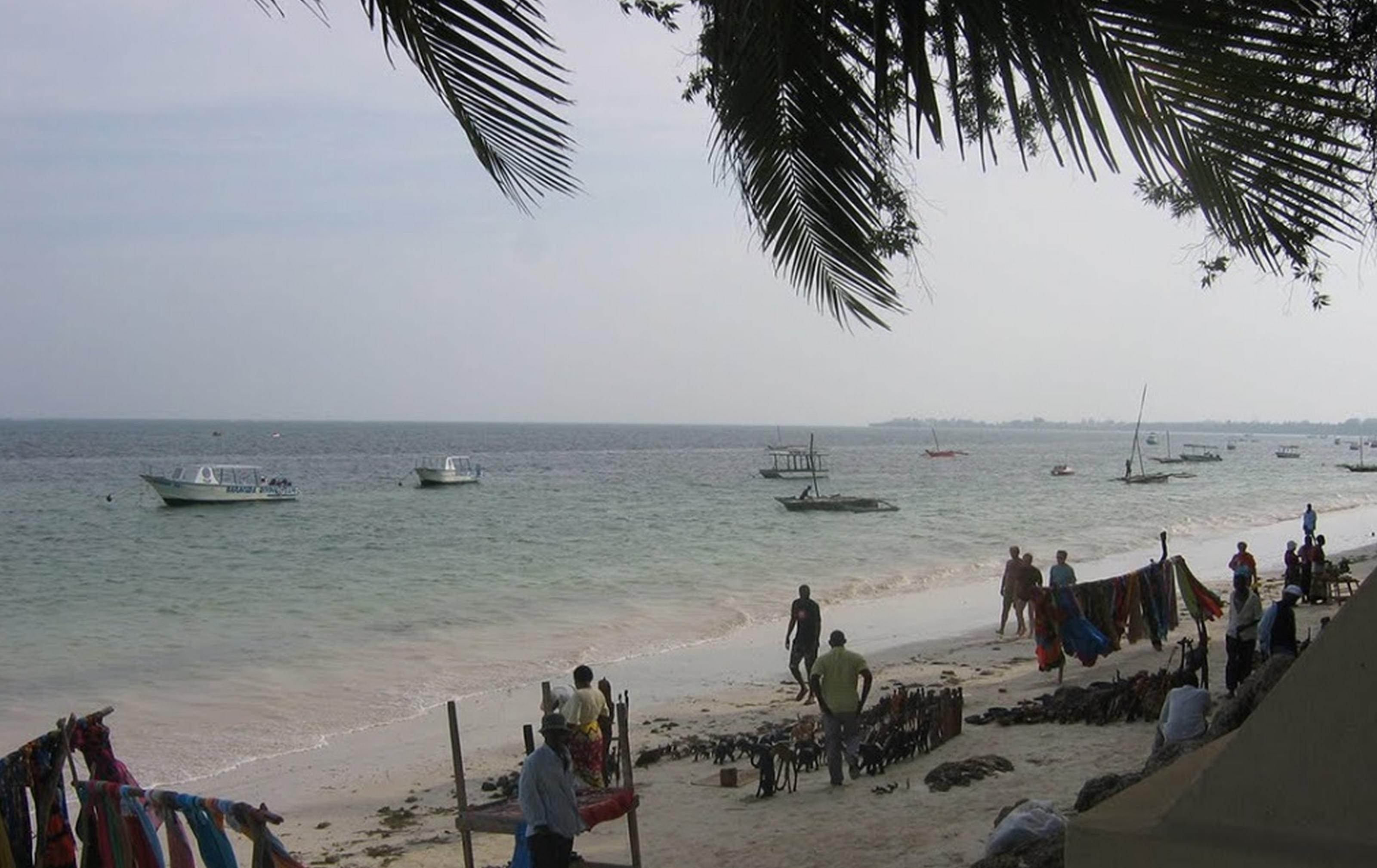 Mombasa Beach Hotel Экстерьер фото