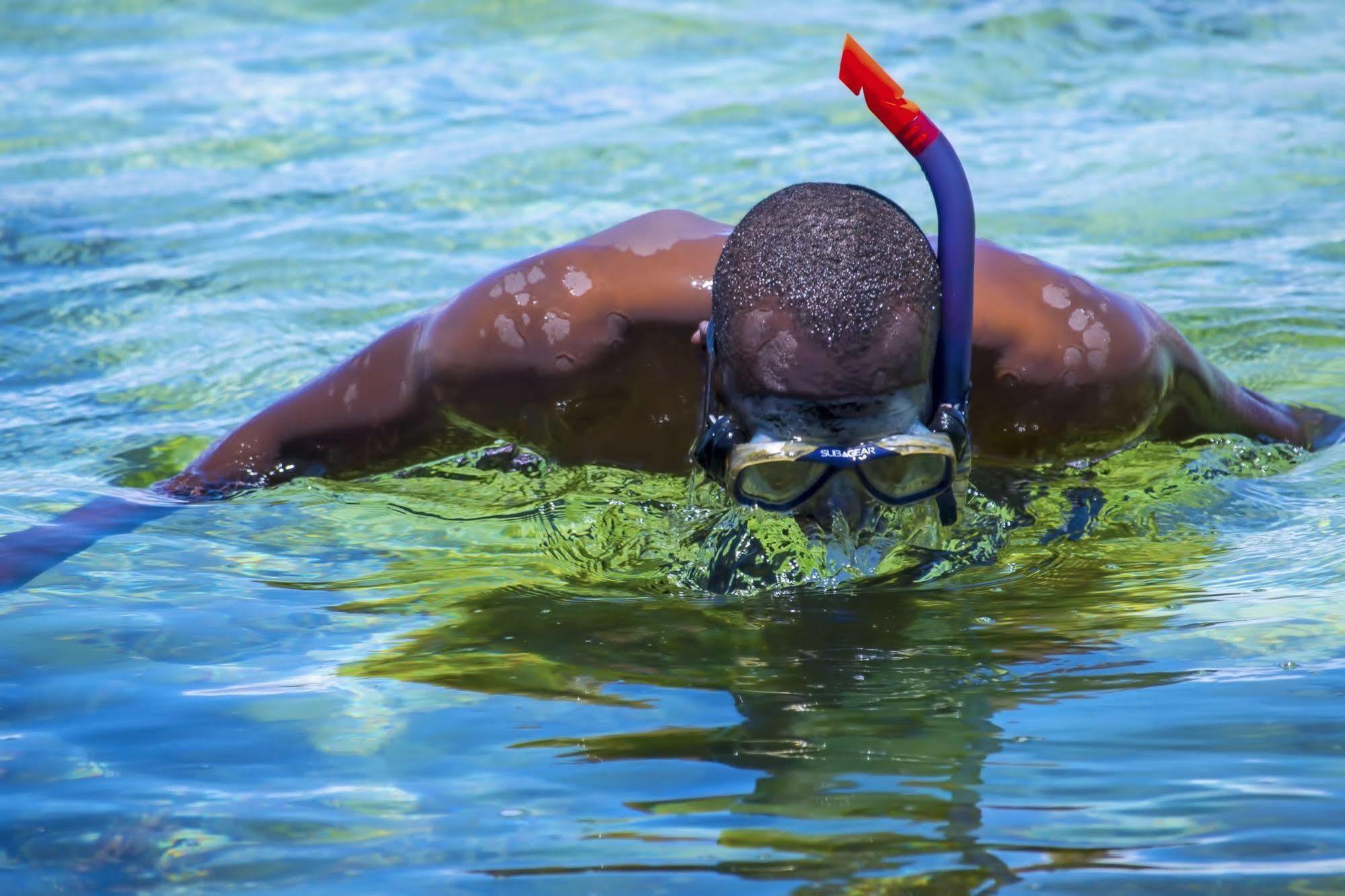 Mombasa Beach Hotel Экстерьер фото